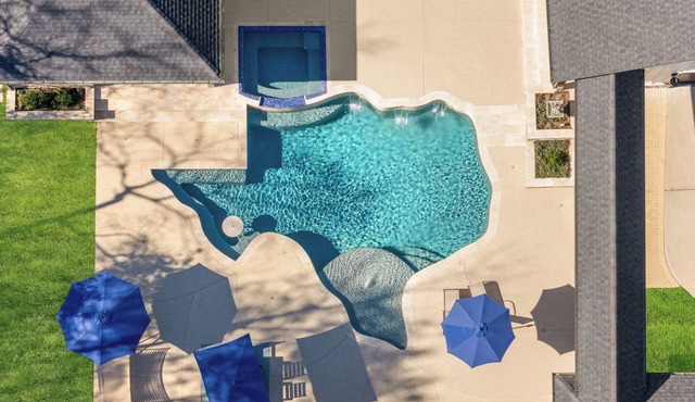 WORLD CUP EXECUTIVE BASE CAMP-Texas-Shaped Pool & Spa-5Star Luxury-Whole Home