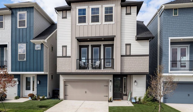 World Cup Lakefront Fun Home Stay
