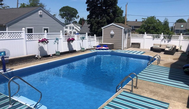 World Cup–Ready Coastal Home, POOL, Water Views & Easy Boston Access Sleeps 10