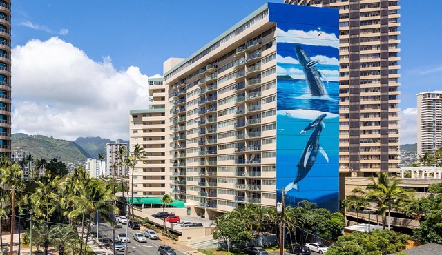 World Famous Waikiki Beach, Includes parking.