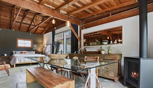 World Traveler's Seaside Grotto, Luxury in Cambria