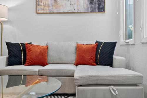 Worldcup Ready Beautifully Furnished One Bedroom Apartment in the Heart of West Village Dallas with Pool and Free Parking