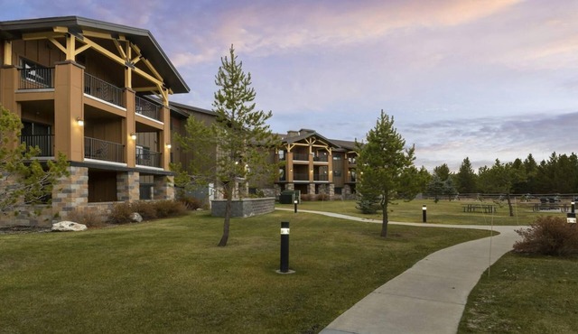 WorldMark West Yellowstone 2 Bd – The Perfect Basecamp for Your Adventure