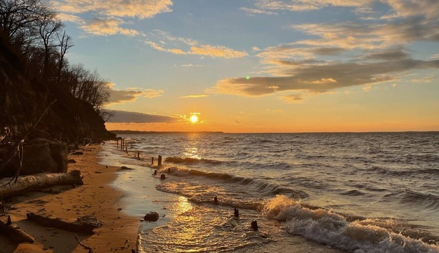 Worlds End Chesapeake Cottage