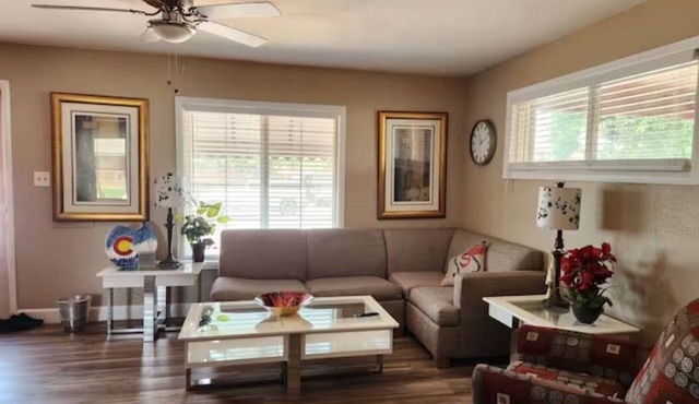 Worley Cheerful Denver Home-whole house, 4 bedrooms, 2bath