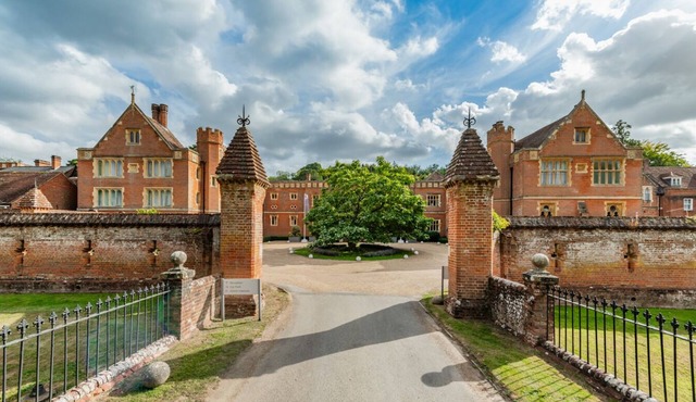 Wotton House Country Estate Hotel