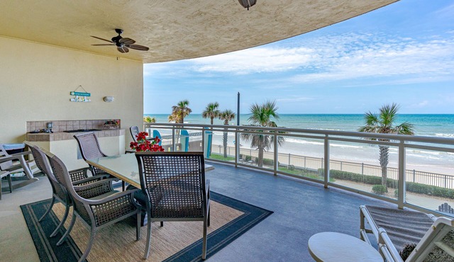 WOW! 3 bedroom Oceanfront :Luxury Condo w 2 "king" oceanfront master suites