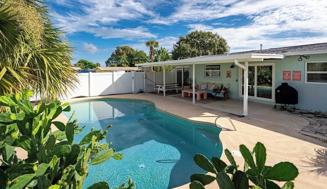 Wow! Beachside Glam 3br wPool, Walk to Park, Beach