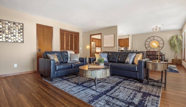 WOW! Beautifully Updated 3 Bed 1 Level Townhouse w/Bike Storage CloseTo It All!