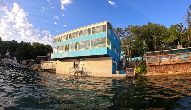 WOW! Lakefront living on the 4MM - Best view on the Lake!
