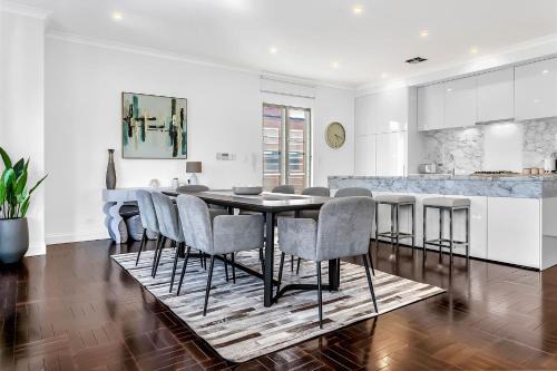 Wow! Mackinnon Parade North Adelaide 3BR