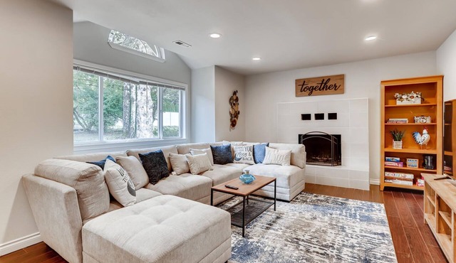 ⭐WOW⭐ Modern Farmhouse Getaway Retreat w/Views ✨