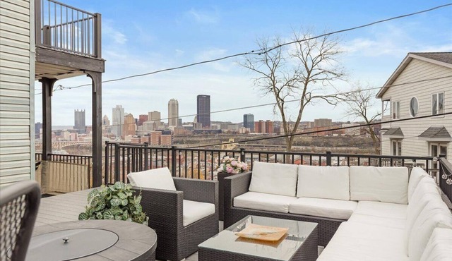 Wow! Skyline Sunset Escape On Hackstown