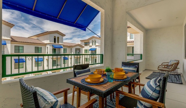 Wowie! This Resort Style Penthouse is it! 30 night Min