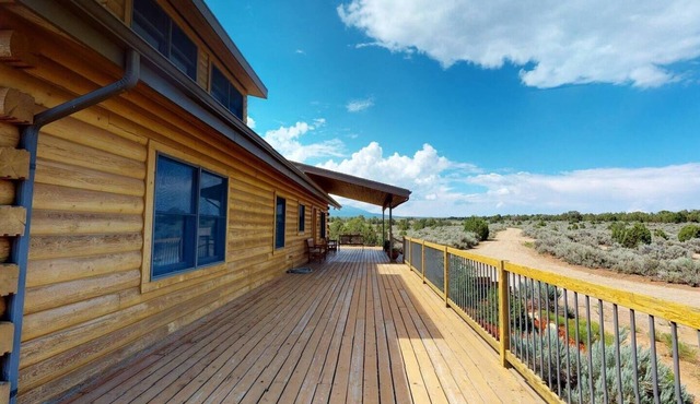 Wrap Around Deck, Mustang Mesa Cabin