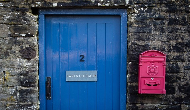 WREN COTTAGE, pet friendly, with open fire in Pateley Bridge