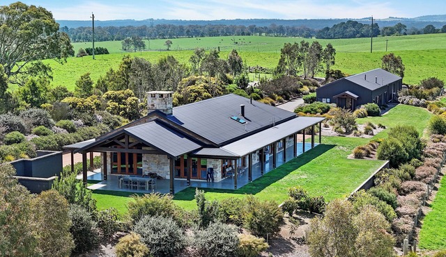 Wrenmallee in The Southern Highlands - Stunning Homestead on 100 acres