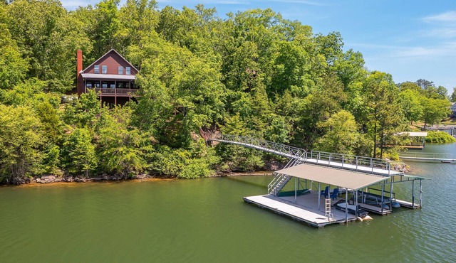 Wrenwater on Brushy Creek - double decker dock!