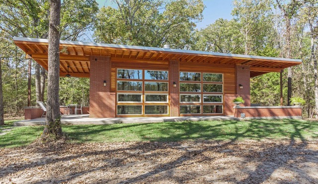 Wright House - Architectural beauty in the woods