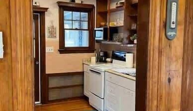 Wright's Cottage- Pet's Welcome & EV Charging