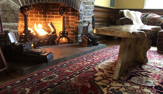 Wrightsville Cabin: Outdoor Fire Pit: Hammock by the creek: Long Level Marina