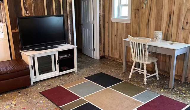 WR’s Saw Creek Cabin