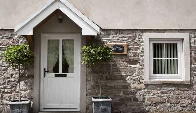 Wrth Y Nant (sleeps 4)