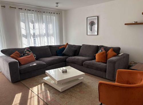 WS10 Contractor House 3 Bed 3 Bath with Parking