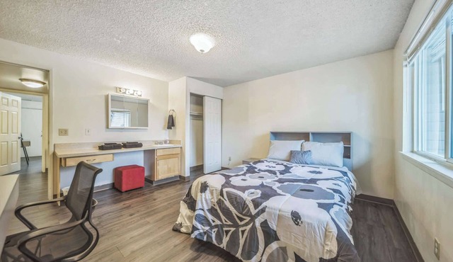 WSU HomeBase Comfortable Stay Minutes from Airport