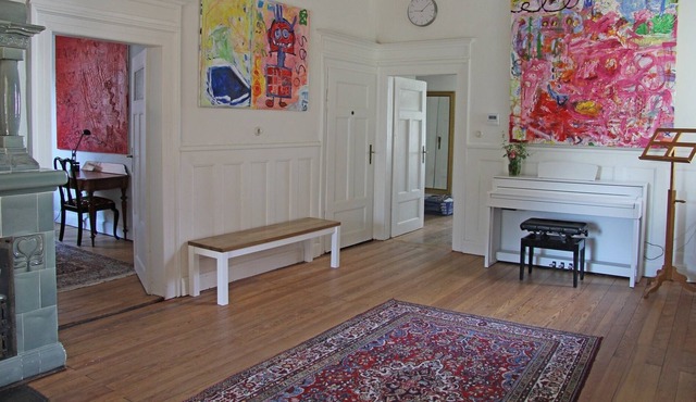 Wunderschöne 150qm-Wohnung in alter Jugendstilvilla zum Wohlfühlen! in Kitzingen