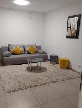 Wunderschöne Wohnung in ruhige Stadtviertel in Maxhütte-Haidhof