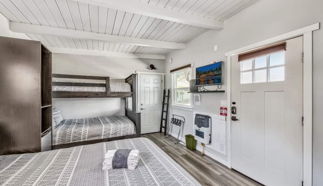 WWM 10 · 10 Family Adventure bunk suite, explore, relax