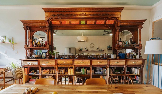 Wyatt's Saloon | Guest House 2