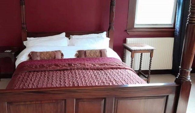 Wyesebyside.A peaceful rural retreat- close to Gretna for weddings.sleeps 14