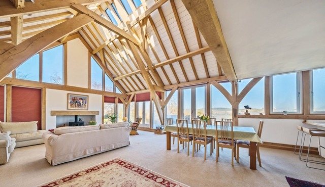 Wylye Croft -sleeps 8 guests in 4 bedrooms