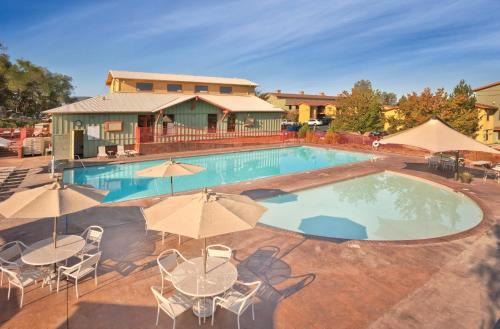 Wyndham Angels Camp 2BR Apartment