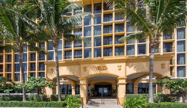 Wyndham Deerfield Beach Resort