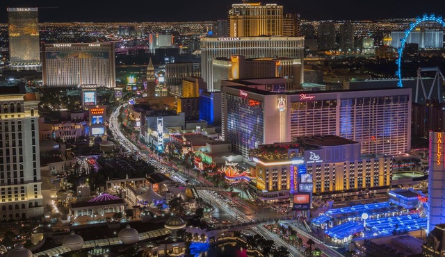 Wyndham Desert Blue (3 Bedroom Presidential Condo - near strip)