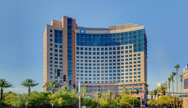 Wyndham Desert Blue (3 Bedroom Presidential Condo - near strip)