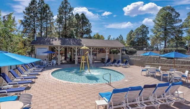 Wyndham Flagstaff Resort |2BR/2BA Balc Queen Suite