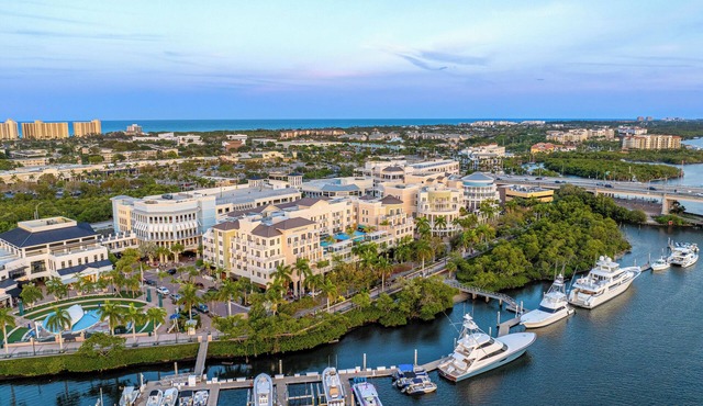 Wyndham Grand Jupiter at Harbourside Place
