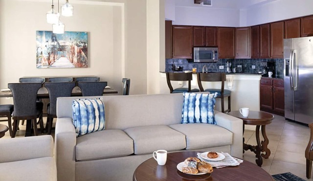 Wyndham La Cascada Resort ~ 2B Presidential ~ In the heart of San Antonio!