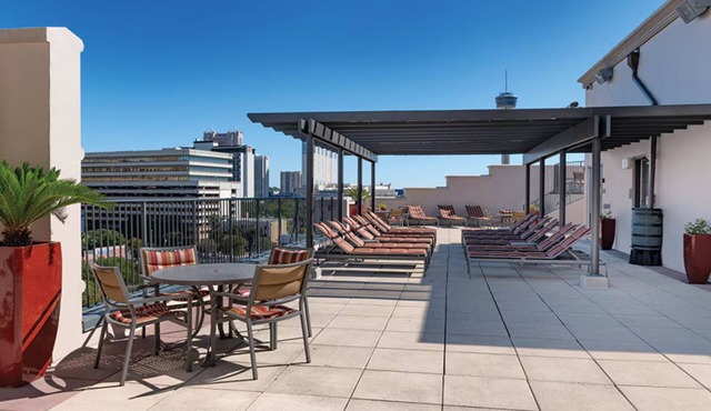 Wyndham La Cascada 1 bedroom unit on River Walk in Sn Antonio