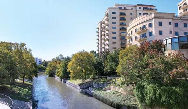 Wyndham La Cascada resort 2 bedroom/2 bath unit by Riverwalk in San Antonio