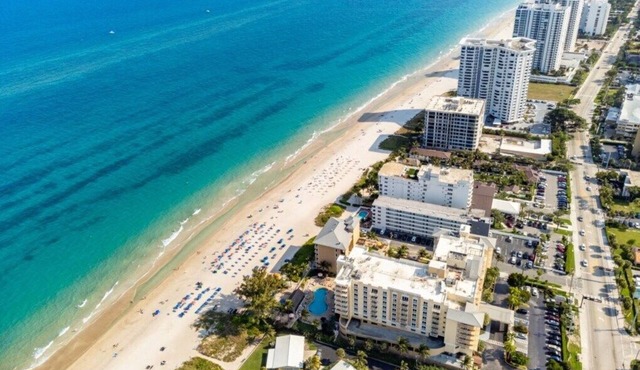 Wyndham Royal Vista - 2 Bedroom Condo