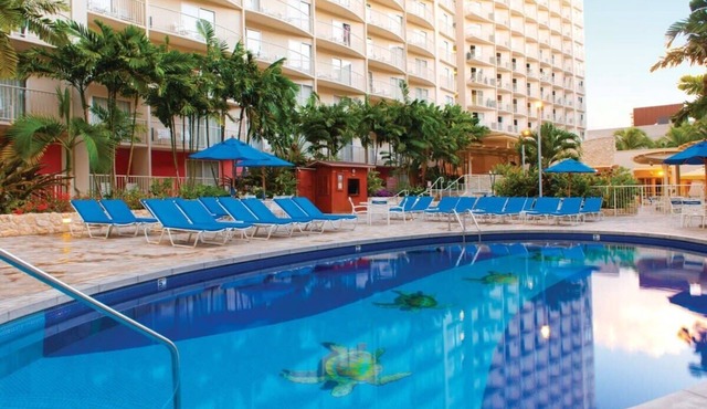 Wyndham Waikiki Beach Walk|Two 2BR/2BA Suites