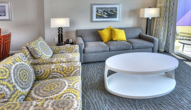 Wyndhams Ocean Walk Resort 3BD-2BA -Walk to Main St