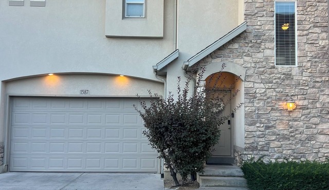 Wyngate Retreat Mtn view home, BBQ, 4 bed, 17 Mi from Snowbird.