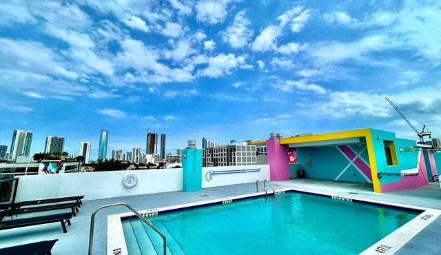Wynwood Condo: Rooftop Pool & Art District Views!