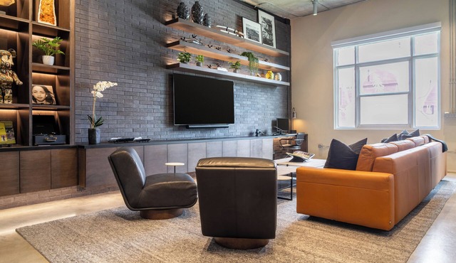 Wynwood Condo, Walk to Restaurants & Nightclubs!